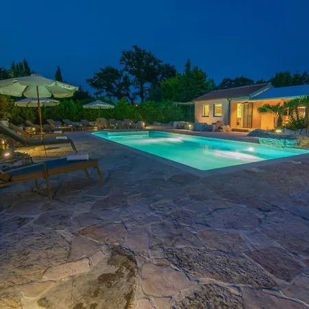 Villa Mega By Interhome