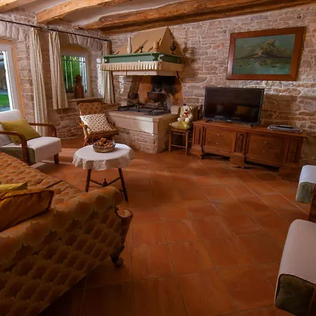 Mega By Interhome * Barban