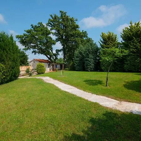 Mega By Interhome فيلة Barban