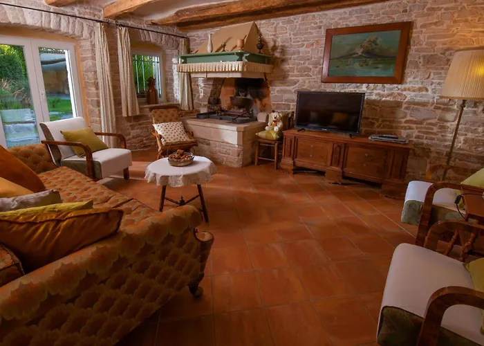 Mega By Interhome * Barban